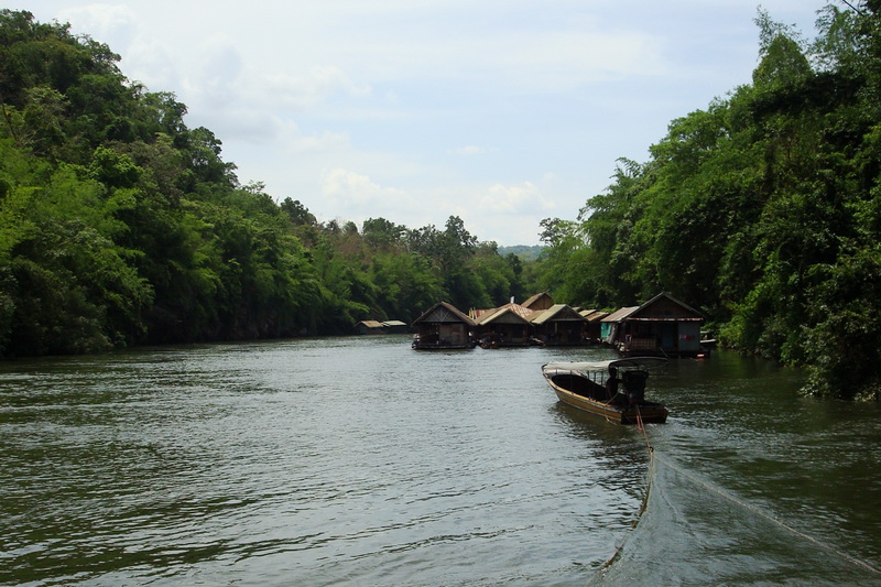 Thailand, Kanchanaburi, Excursion on the River Kwai